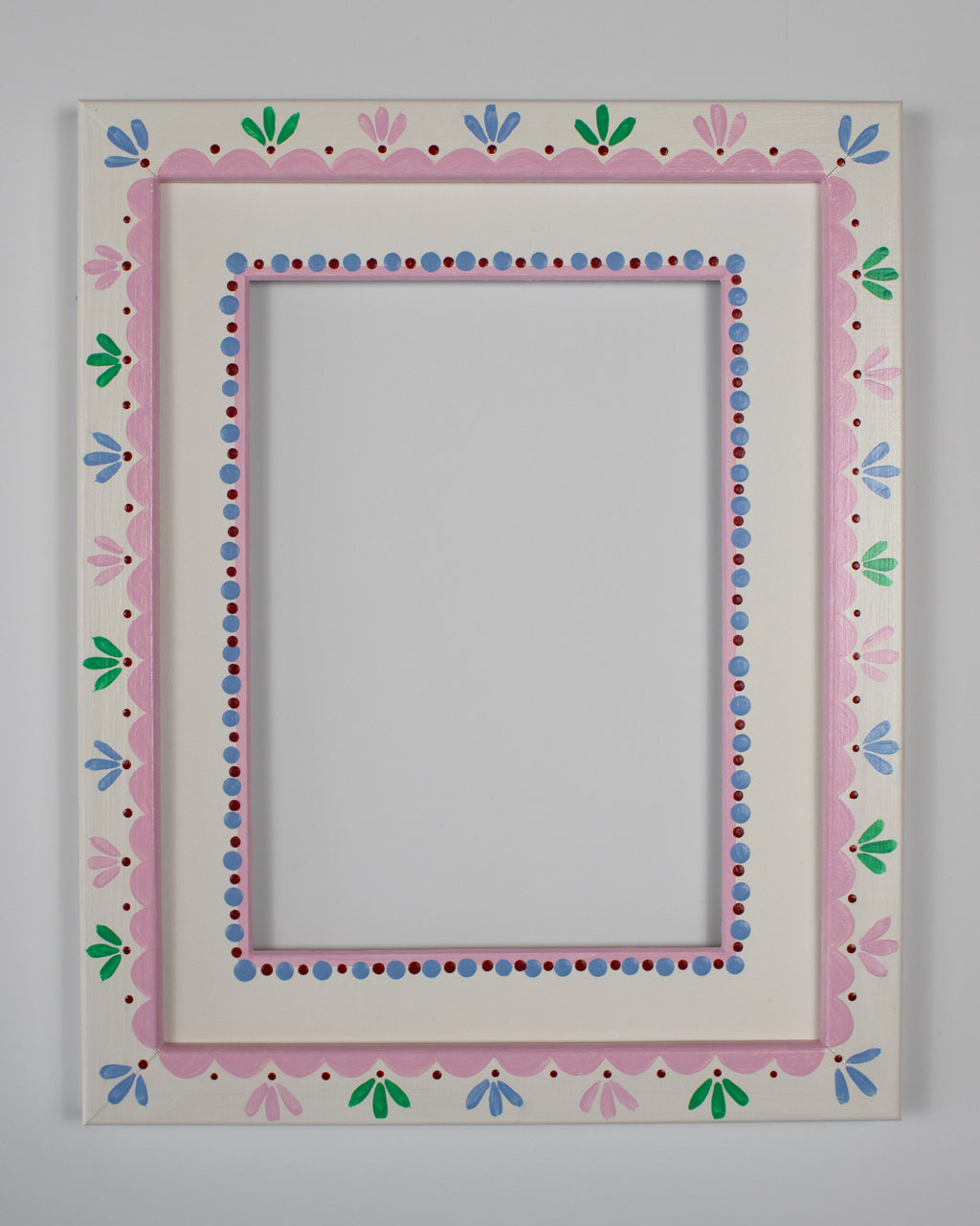 Maddy Frame and Mount