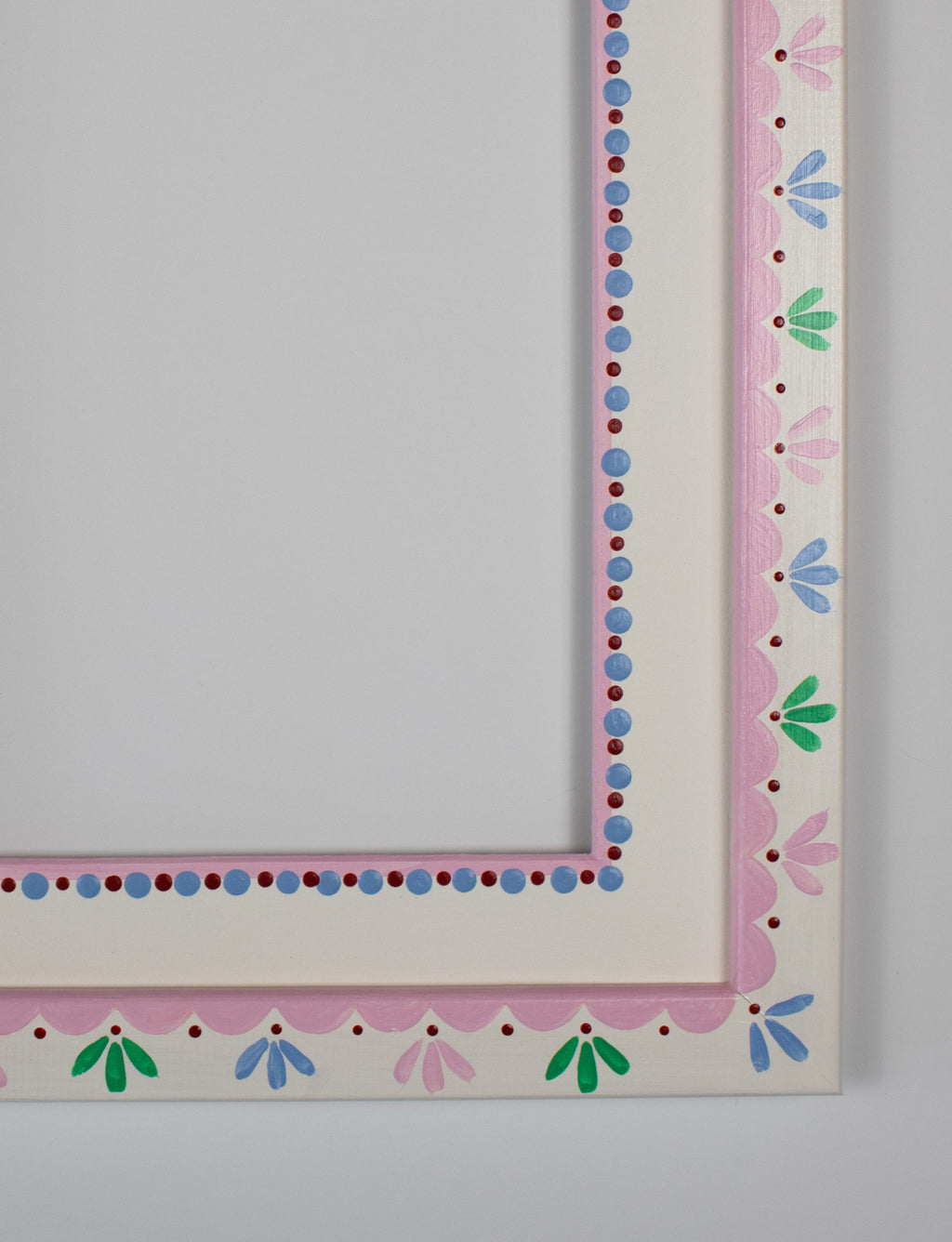 Maddy Frame and Mount
