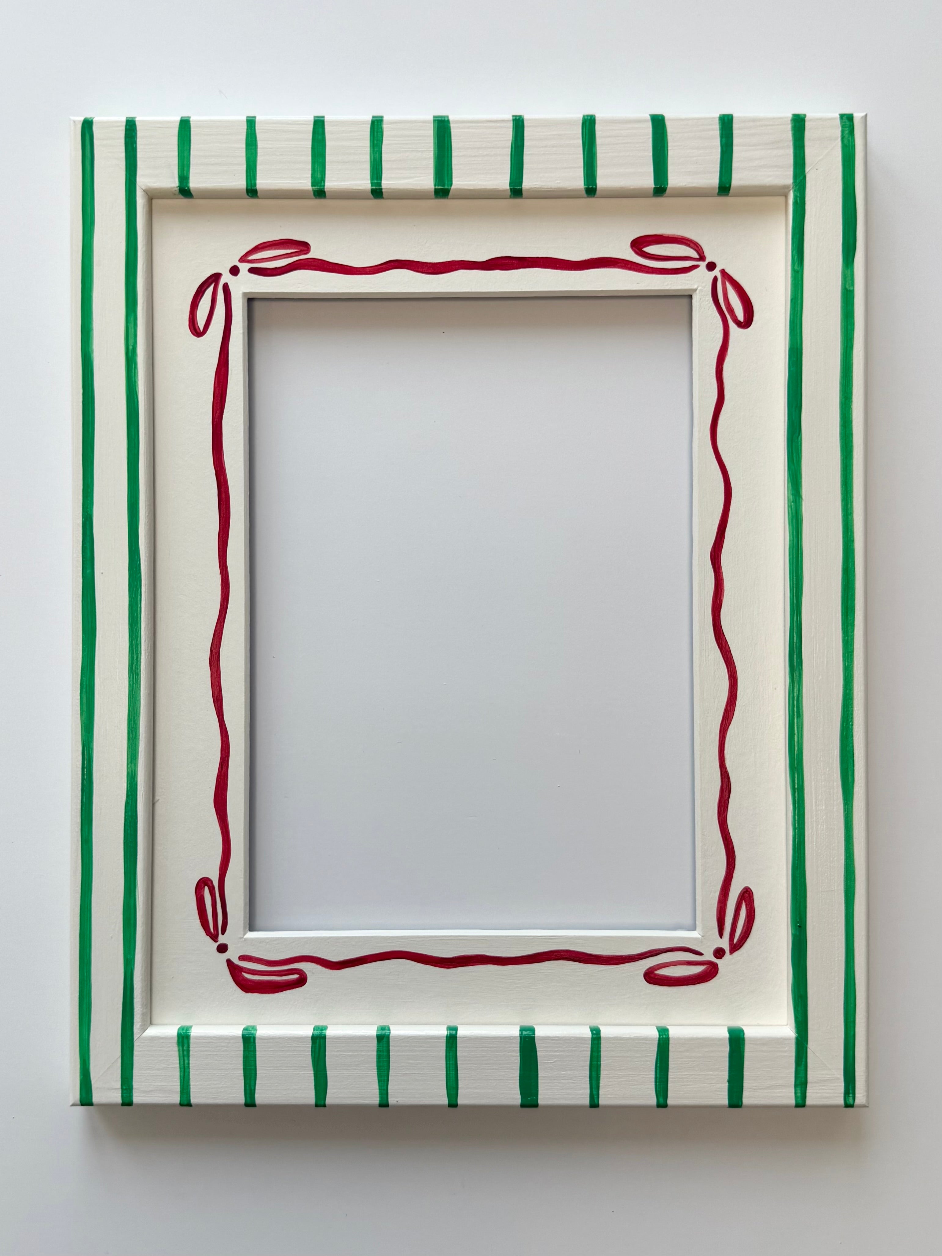 Green Thin Stripe Frame with Red Ribbon Mount
