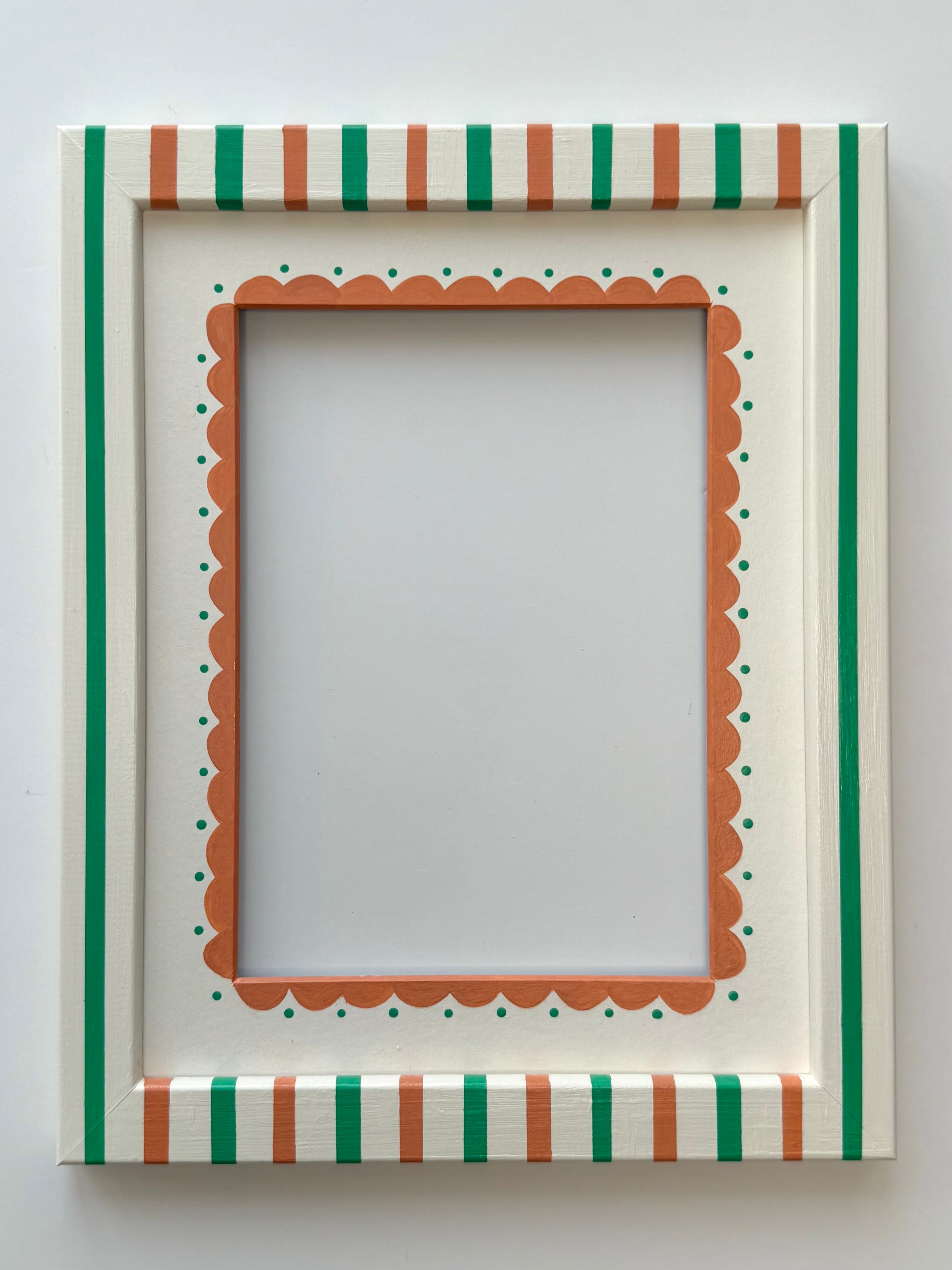 Green and Orange Stripe Frame with Orange Scallop Mount