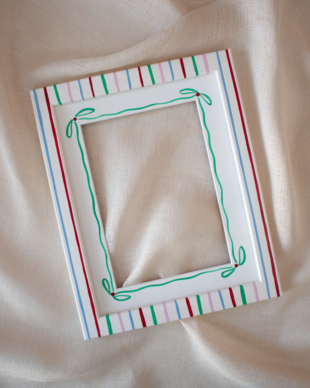 Bailey Frame with Green Ribbon Mount