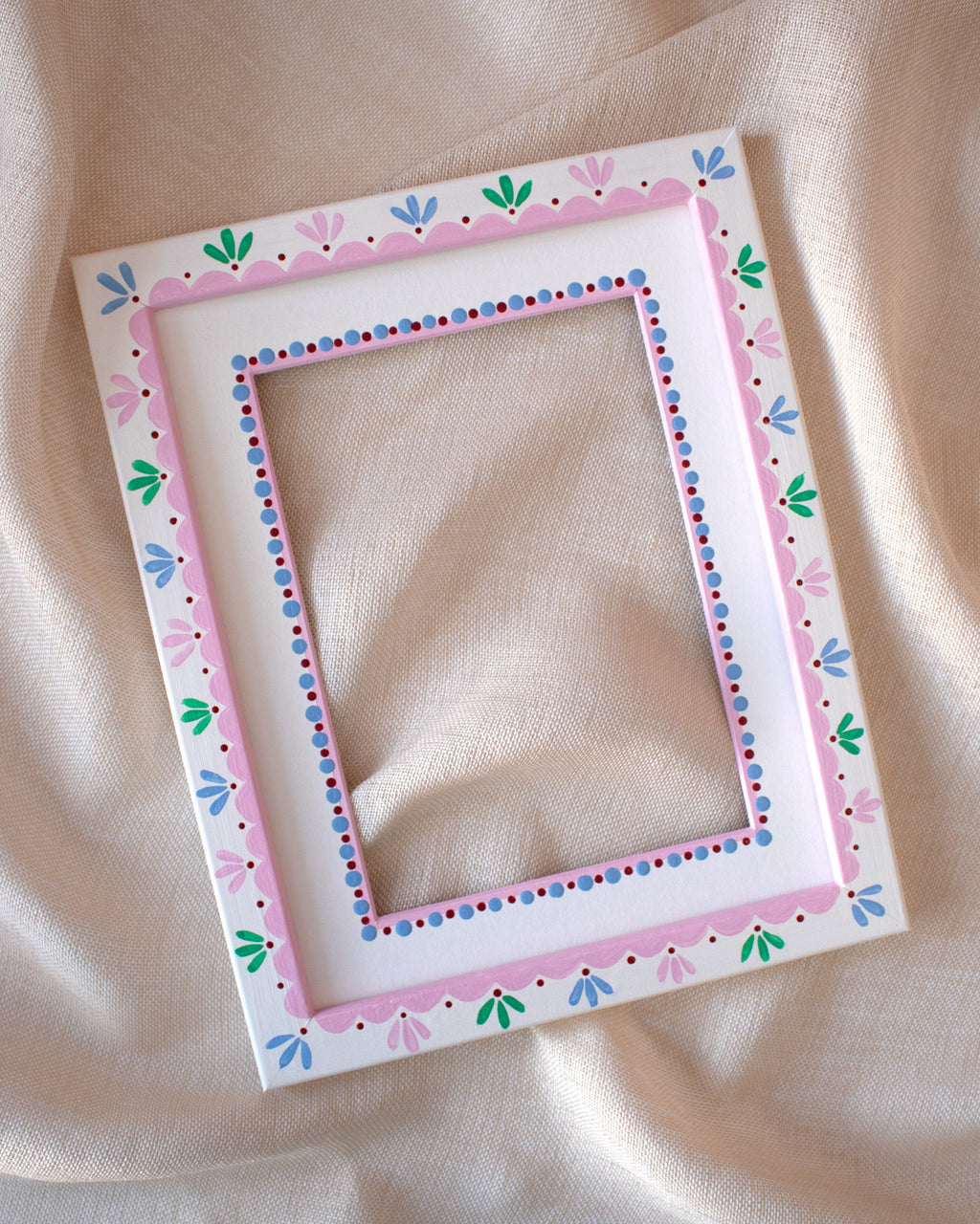 Maddy Frame and Mount