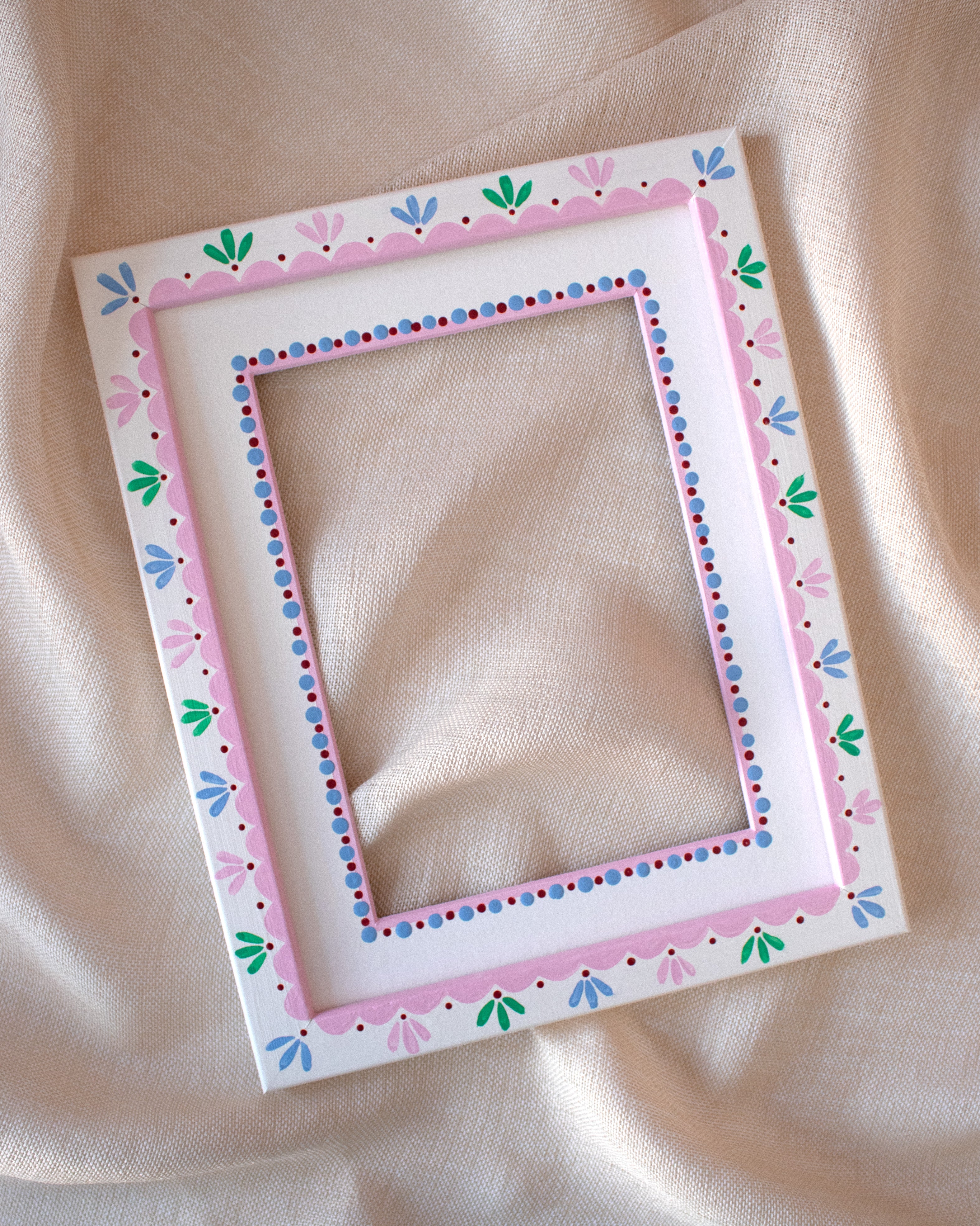 Maddy Frame and Mount